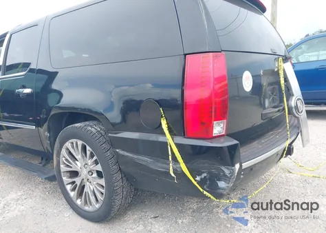 2008 Cadillac Escalade Esv Standard z USA, uszkodzony, nr VIN 1GYFC66858R219653